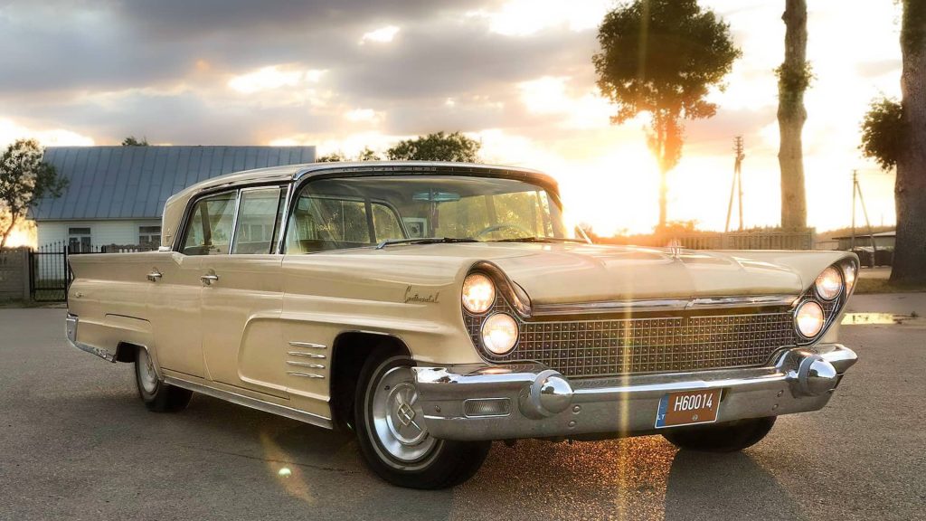 Senovinio Lincoln nuoma